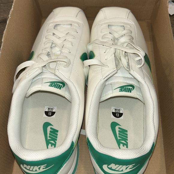 Nike Cortez Stadium Green Sneakers - Picture 10 of 12